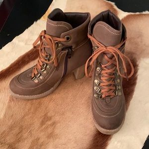 Chocolate combat boot heel